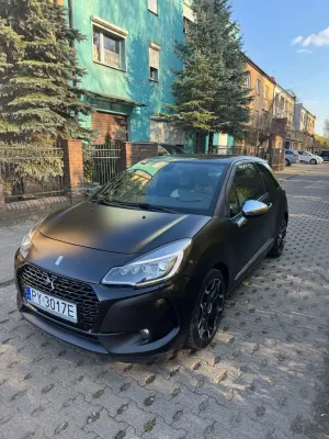 Citroën DS3 HDi 110 FAP SportChic 2011
