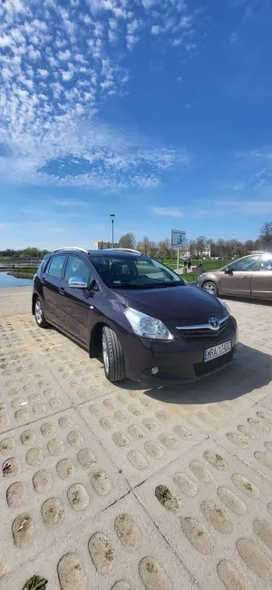 Toyota Verso 2.0 D-4D 2010