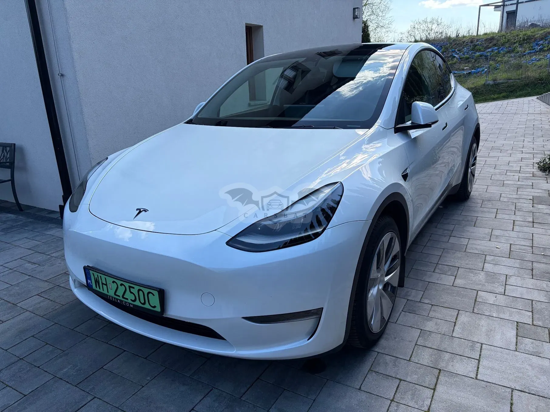 Tesla Model y 2023
