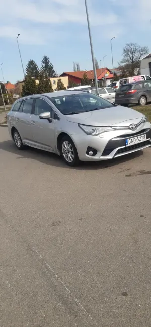 Toyota Avensis III 1.6 D-4D Active 2015