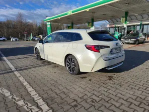 Toyota Corolla Seria E21 2.0 Hybrid Executive 2019