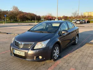 Toyota Avensis III 2.0 D-4D Sol 2009