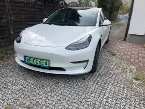 Tesla Model 3 Langstreckenbatterie Allradantrieb Dual Motor 2020