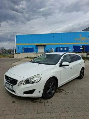 Volvo V60 I 2011