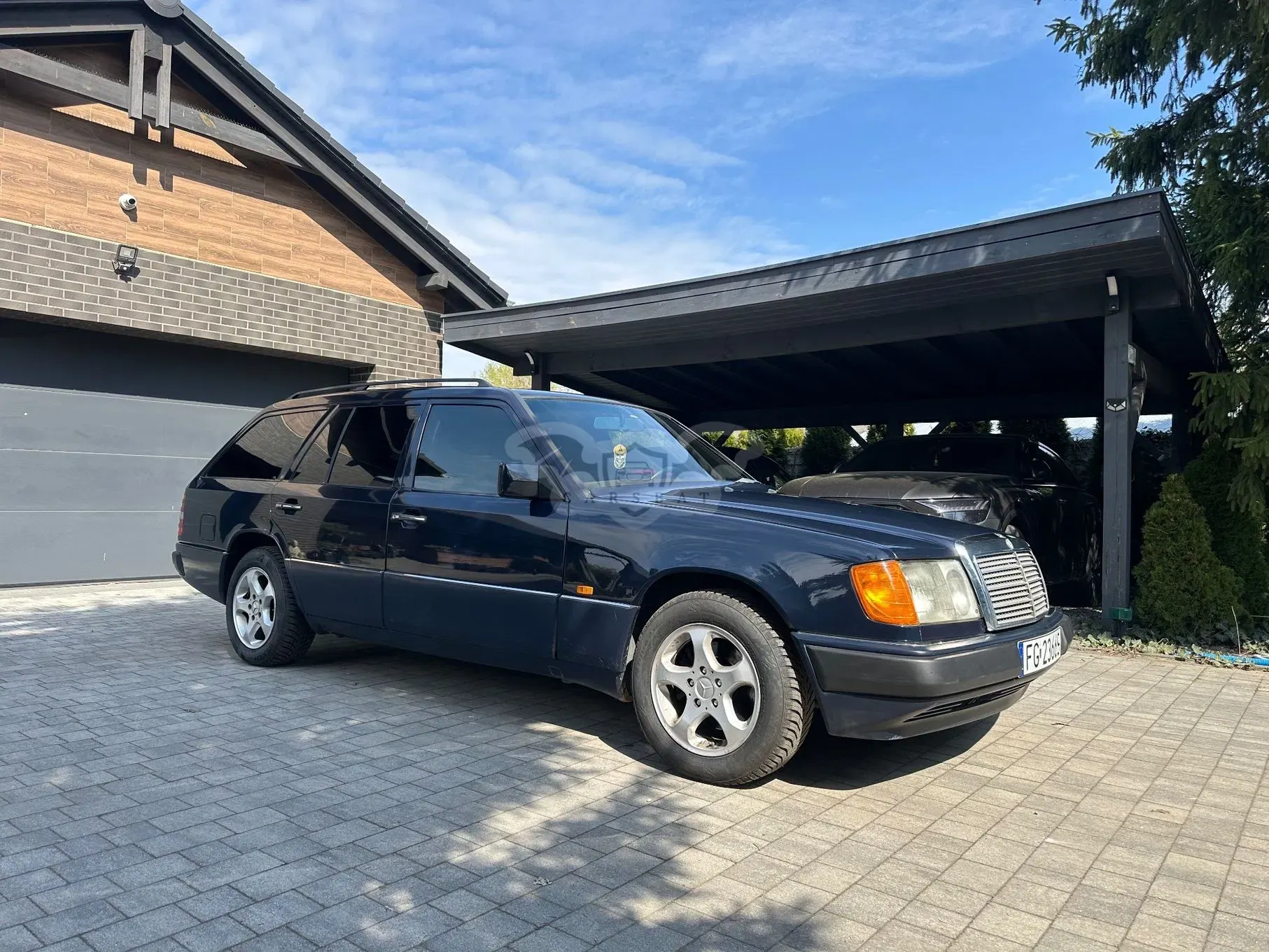 Mercedes-Benz E 1991