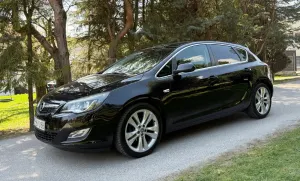 Opel Astra J 1.4 Turbo Cosmo 2010