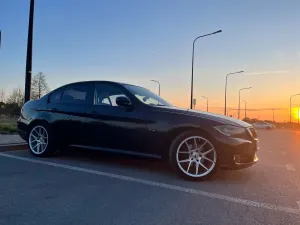 BMW 3 Series E90/E91/E92/E93 2009