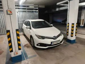 Toyota Auris II Hybrid 135 Premium 2017