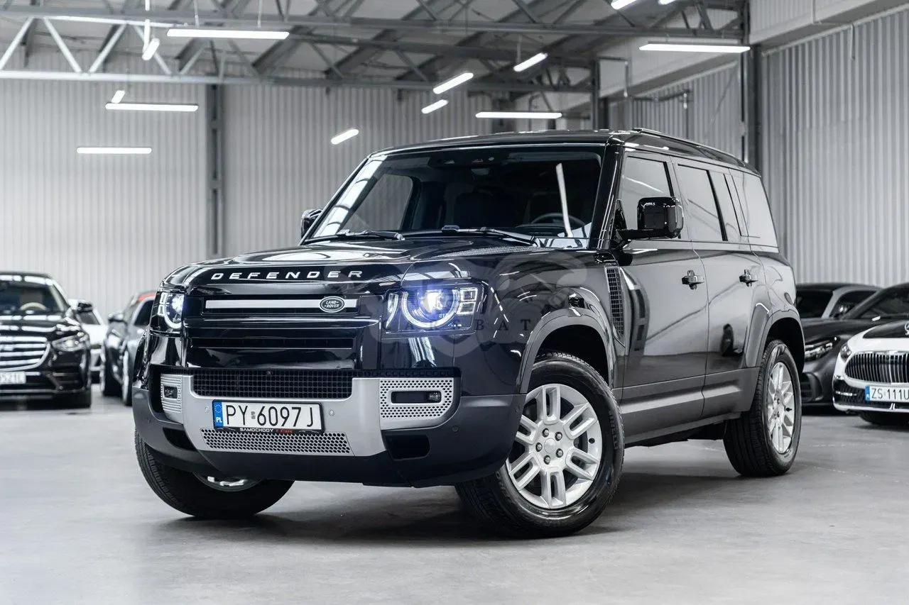 Land Rover Defender 2025