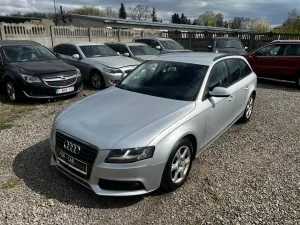 Audi A4 B8 2.0 TDI 120g DPF Attraction 2011