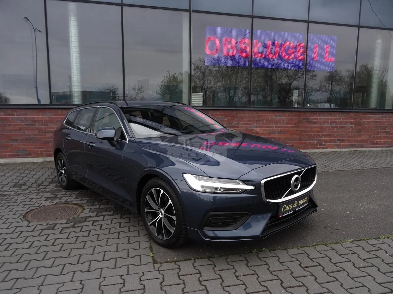 Volvo V60 I B3 B Geartronic Momentum Pro 2021