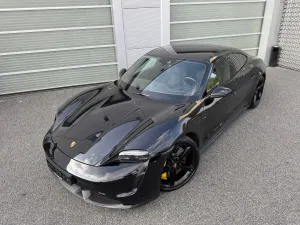 Porsche Taycan 2021