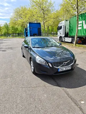 Volvo S60 II D2 Edition 2013