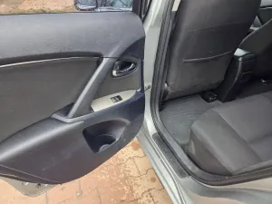 Toyota Avensis II 2.0 D-4D Sol plus+NAVI 2009