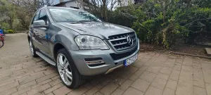 Mercedes-Benz ML W164 350 BlueTEC 4MATIC 7G-TRONIC Edition 1 2011