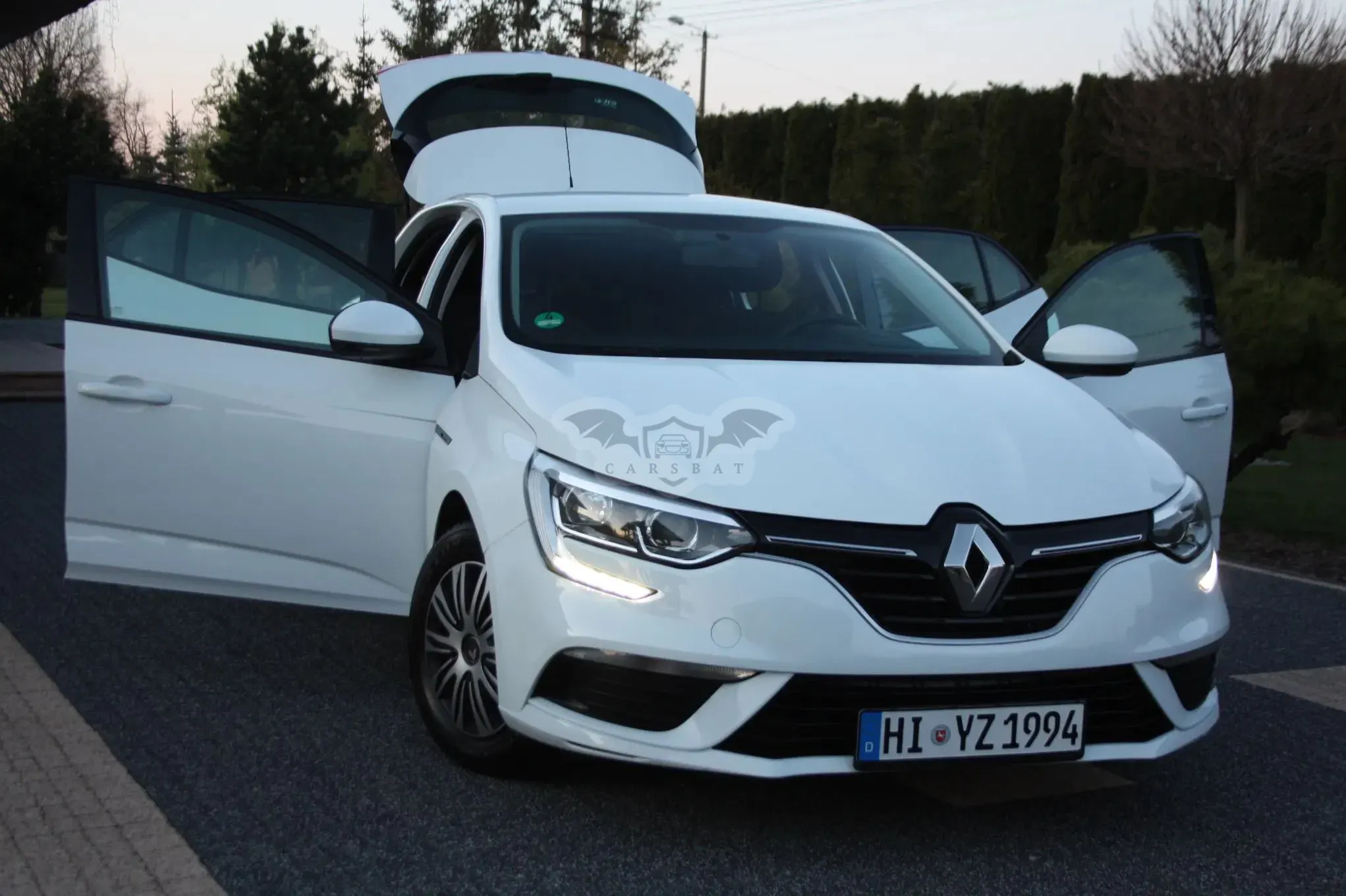Renault Megane IV ENERGY TCe 100 LIMITED 2017