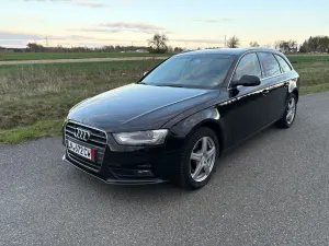Audi A4 B8 2.0 TDI DPF multitronic Attraction 2012
