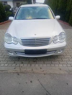 Mercedes-Benz C W203 2004