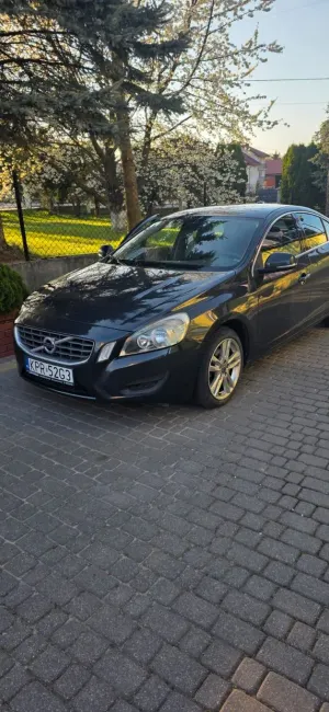 Volvo S60 II D3 Geartronic Momentum 2011