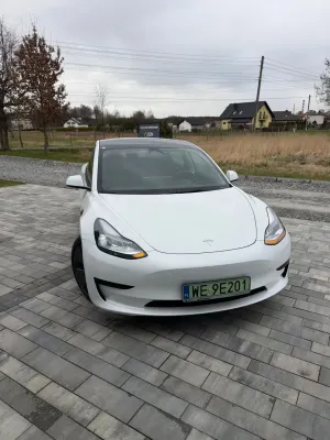 Tesla Model 3 Standard Hinterradantrieb 2023