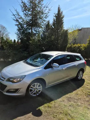 Opel Astra J 1.7 CDTI DPF Edition Sport 2013