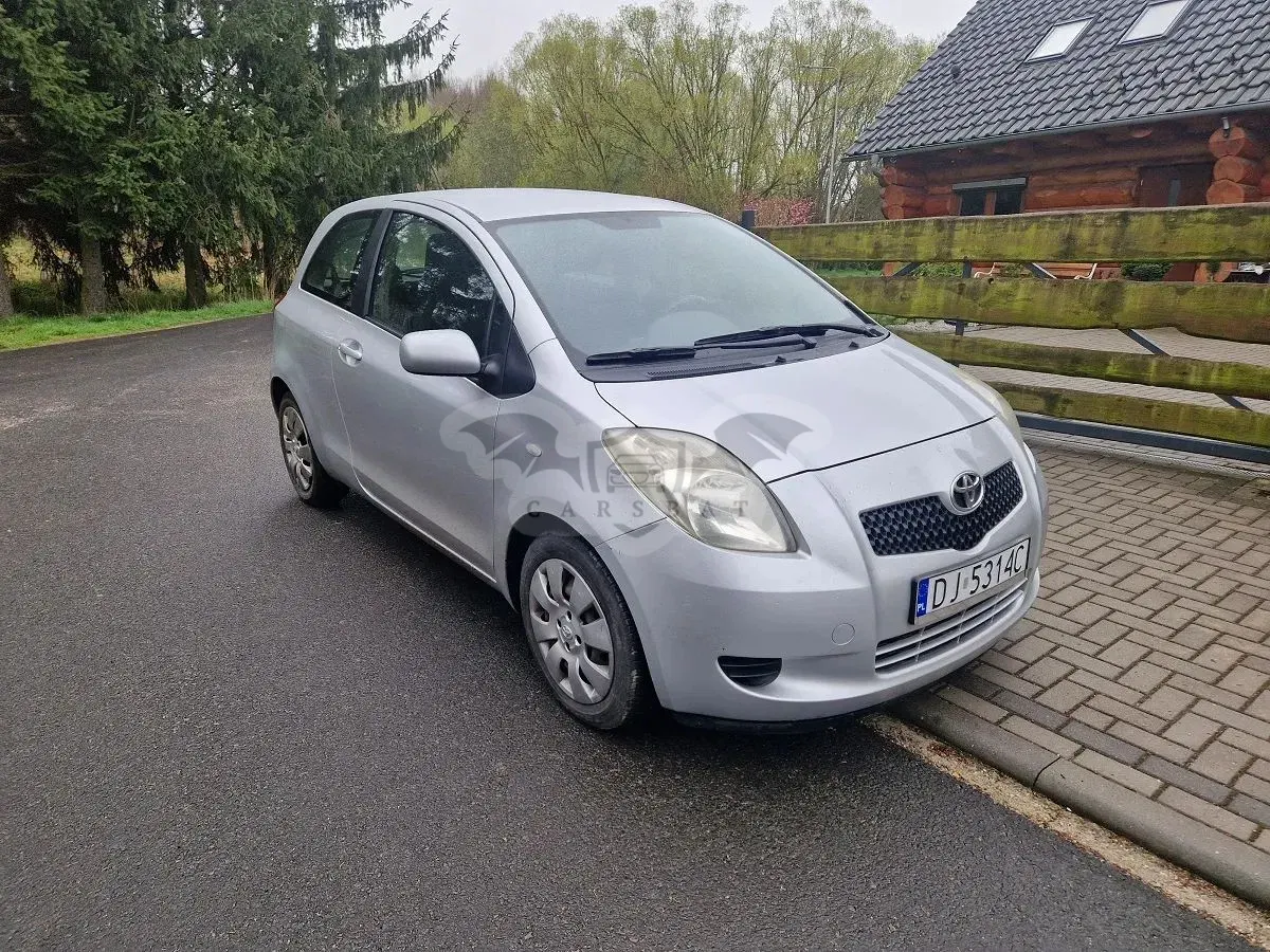 Toyota Yaris II 1.3 Terra Gold 2007