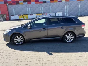 Toyota Avensis III 2.2 D-4D Prestige NAVI 2009