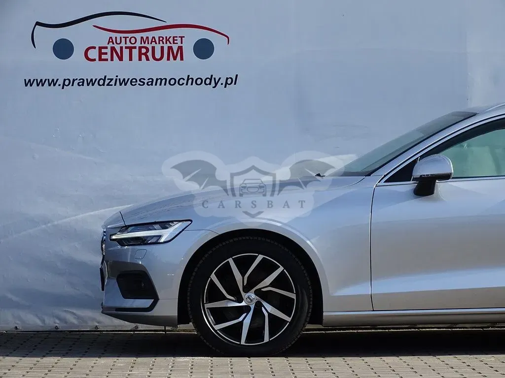 Volvo V60 II T4 Geartronic Momentum 2020