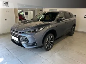 MG HS 2025