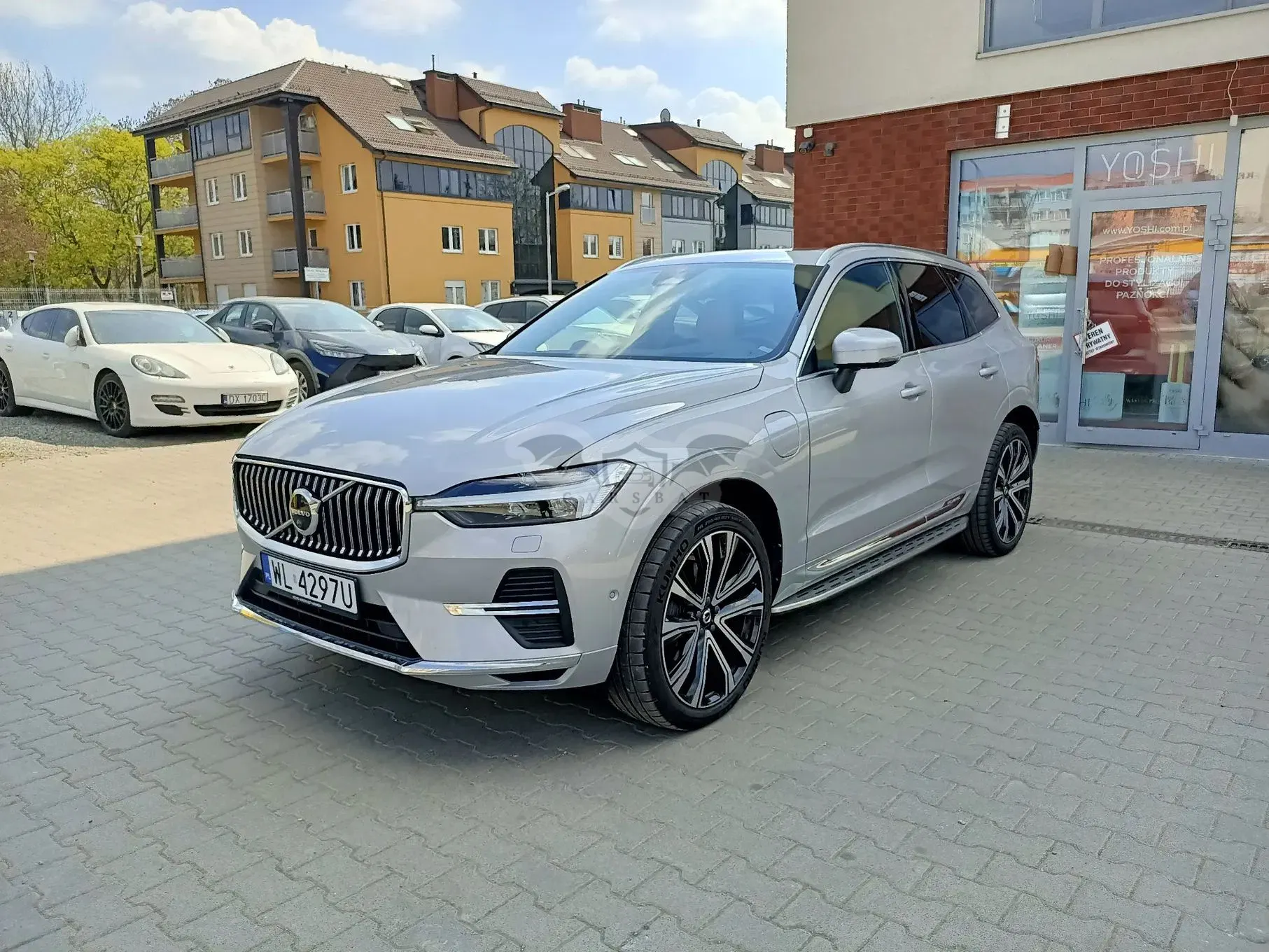 Volvo XC60 II T8 Plug-In Hybrid AWD Ultimate Bright 2023
