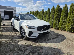 Volvo XC60 II B6 B AWD Momentum Pro 2025