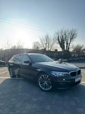 BMW 5 Series G30/G31 518d Sport Line sport 2019
