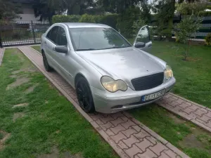 Mercedes-Benz C W203 180 T Classic 2001