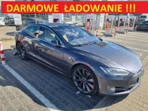 Tesla Model S 2014