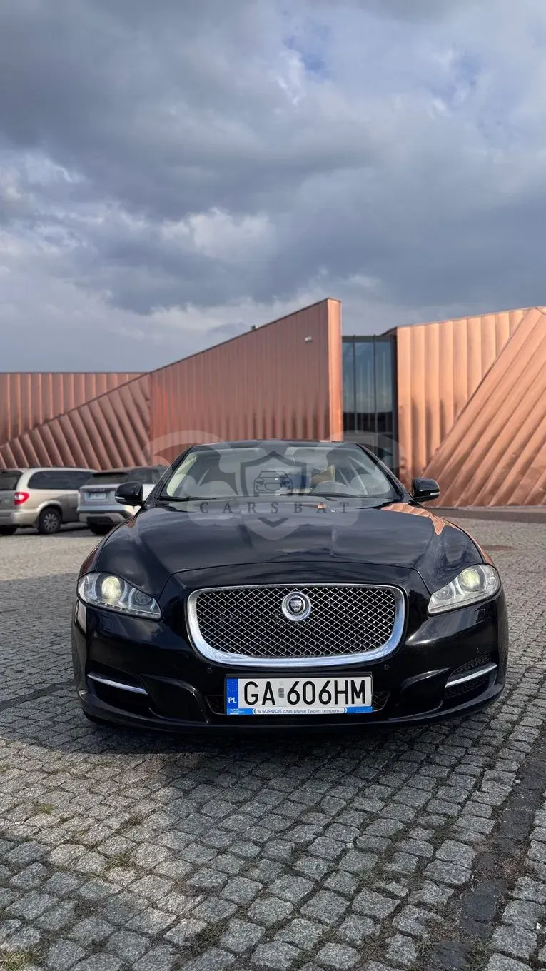 Jaguar XJ X351 3.0 D V6 LWB Premium Luxury 2012