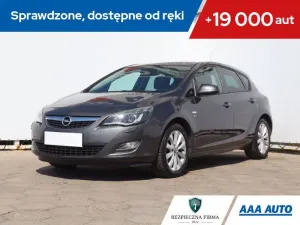 Opel Astra J 2012