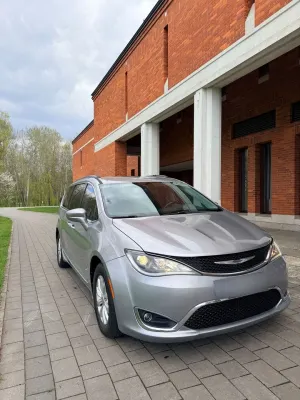 Chrysler Pacifica 2017