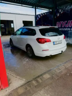 Opel Astra J 1.4 T Active 2013