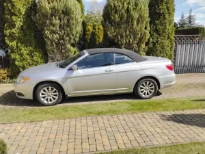 Chrysler 200 2012