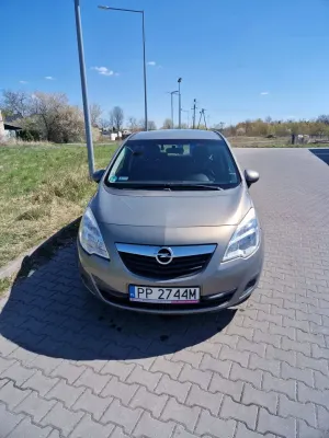 Opel Meriva II 1.4 Cosmo 2010