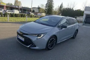 Toyota Corolla Seria E21 1.8 Hybrid GR Sport 2022