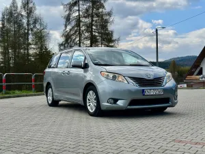 Toyota Sienna 3.5 V6 2015