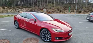 Tesla Model S 2018