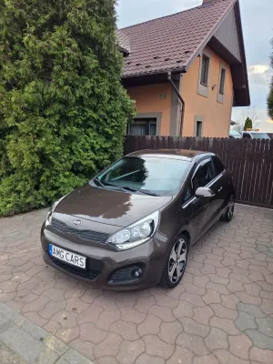 Kia Rio III 1.2 XL 2013