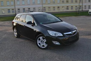 Opel Astra J (2009-2019) 1.4 Turbo 2011