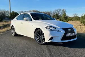 Lexus IS III 300h F Sport 2014