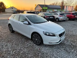 Volvo V40 II D2 2012