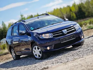 Dacia Logan II 1.2 16V 75 Essentiel 2014