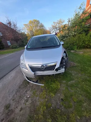 Opel Meriva II 1.4 Active 2012