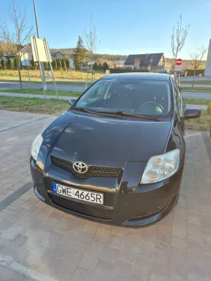 Toyota Auris I 2.0 D-4D Luna 2009